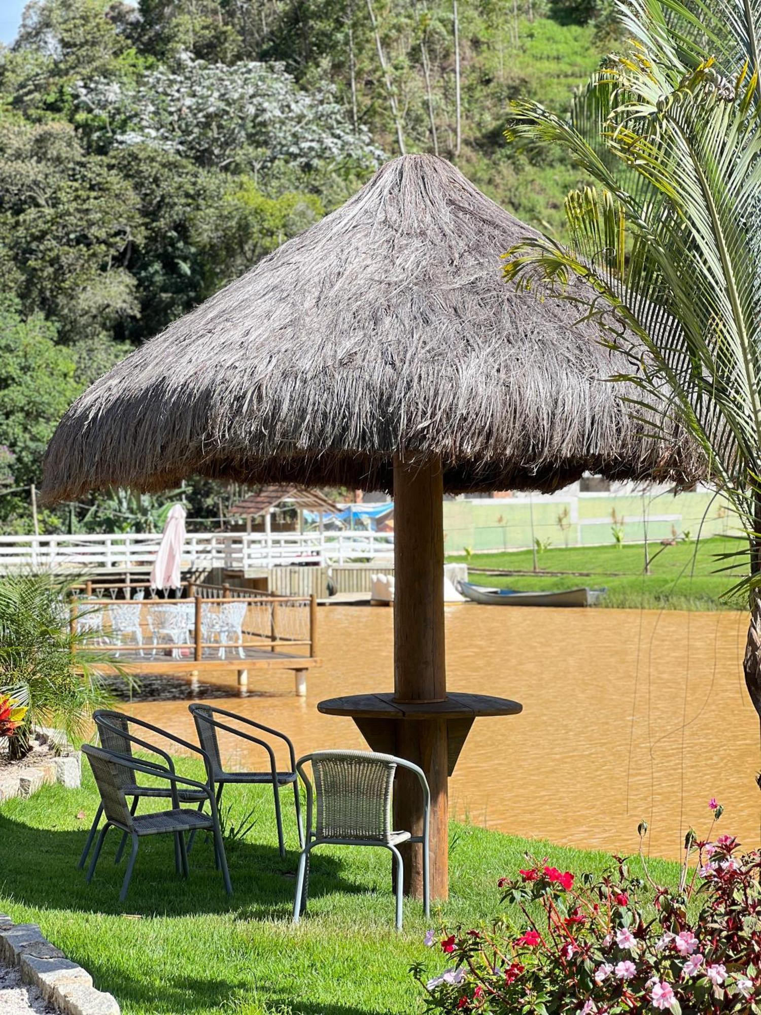 Terras Claras Pousada E Lazer Alfredo Chaves Extérieur photo